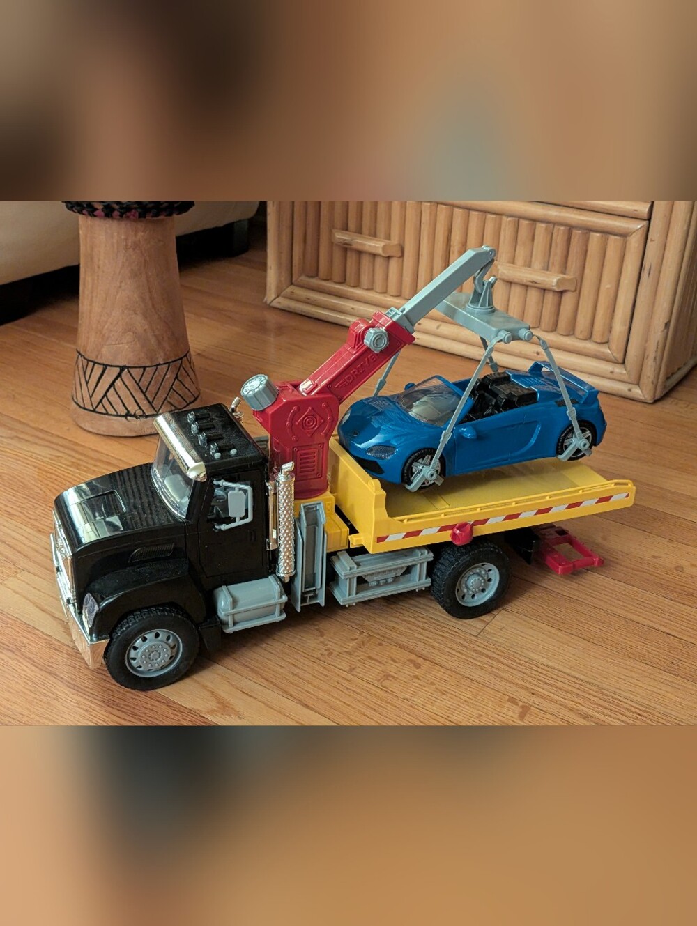 Driven by Battat - 20-Inch Tow Truck & Car - pre-owned